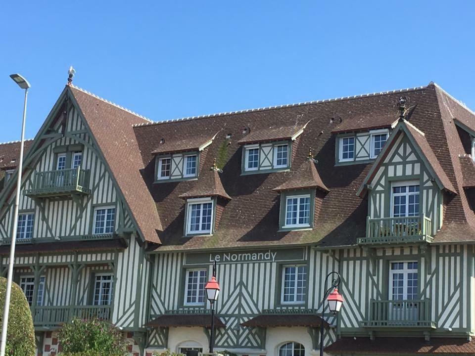 L'Atelier Des Planches Deauville Exterior photo